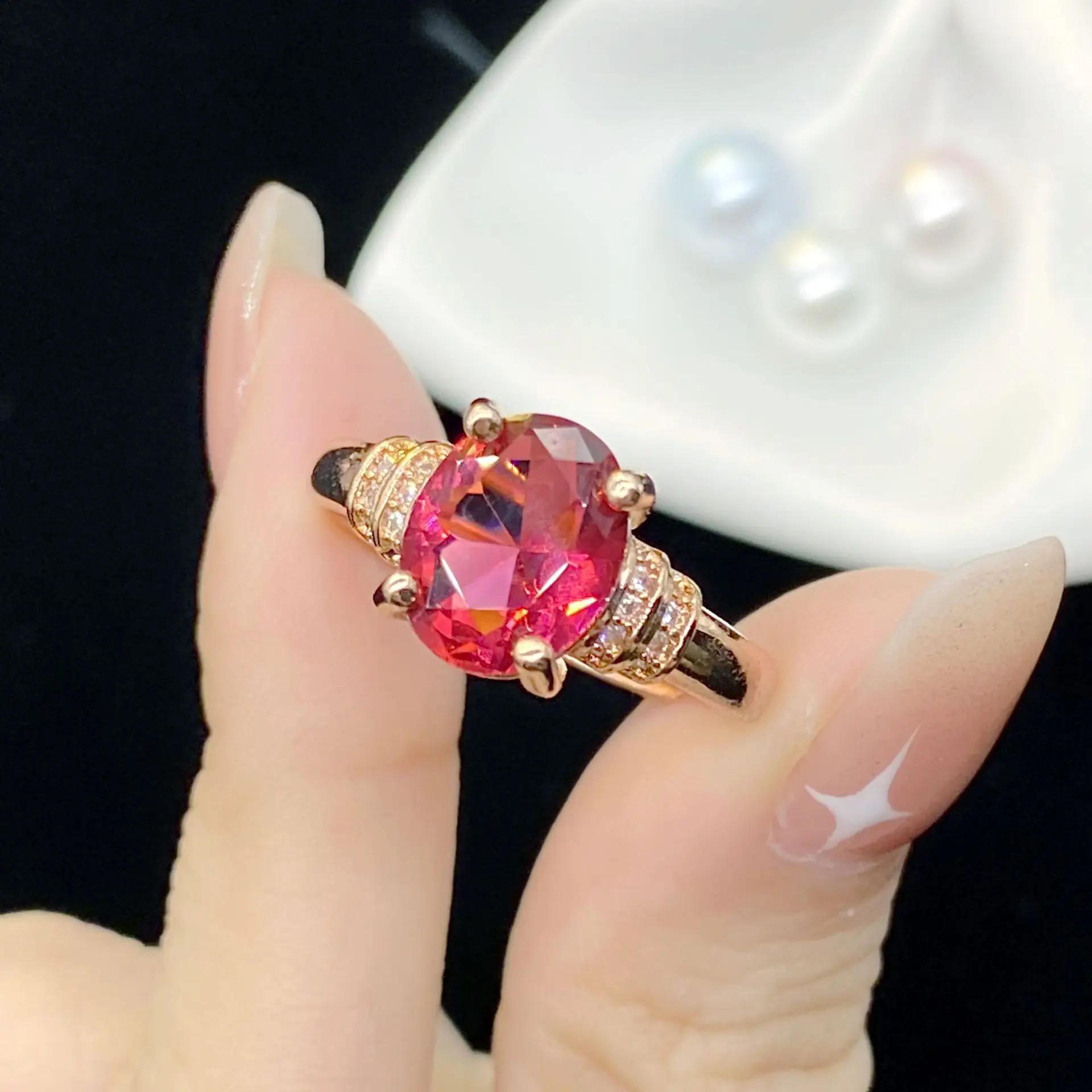Новое высококачественное темпераментное сокровище овального рубинового цвета с регулируемым открывающим кольцом, женские роскошные модные украшения